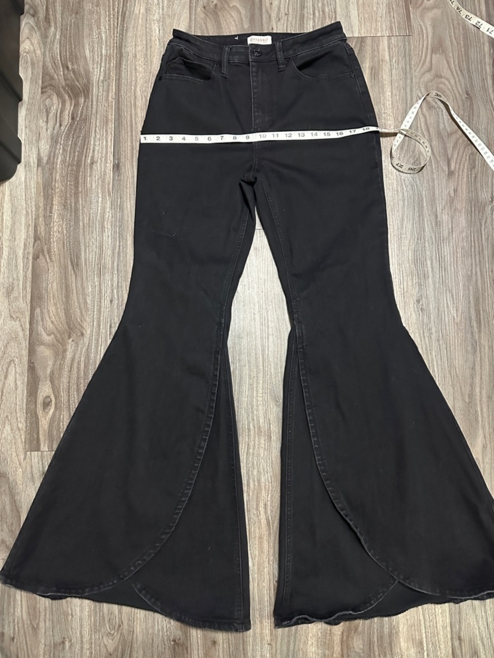 Shyanne Black High-Rise Flare Jeans - Picture 5 of 9